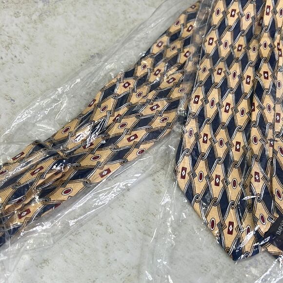 Geoffrey Beene Silk Tie New! - Picture 2 of 5